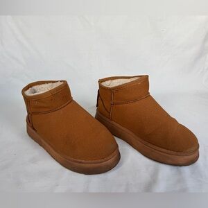 BEST FASHION Plush Lined Mini Ankle Boots in Chestnut